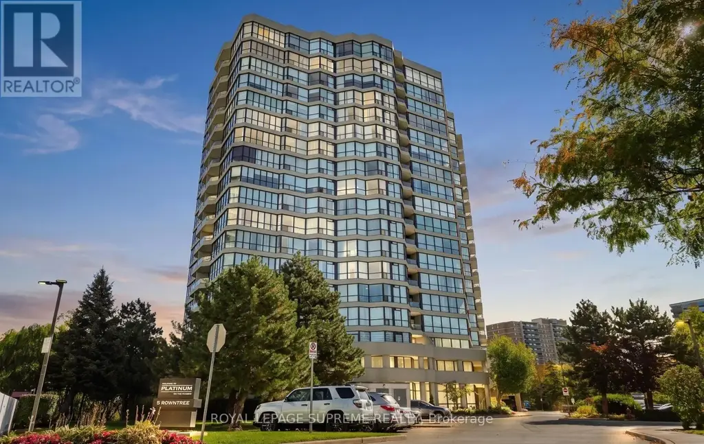1015 - 5 Rowntree Road, Toronto (Mount Olive-Silverstone-Jamestown)