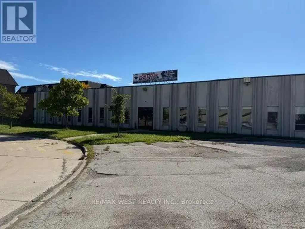 855 Oxford Street, Toronto (Mimico)