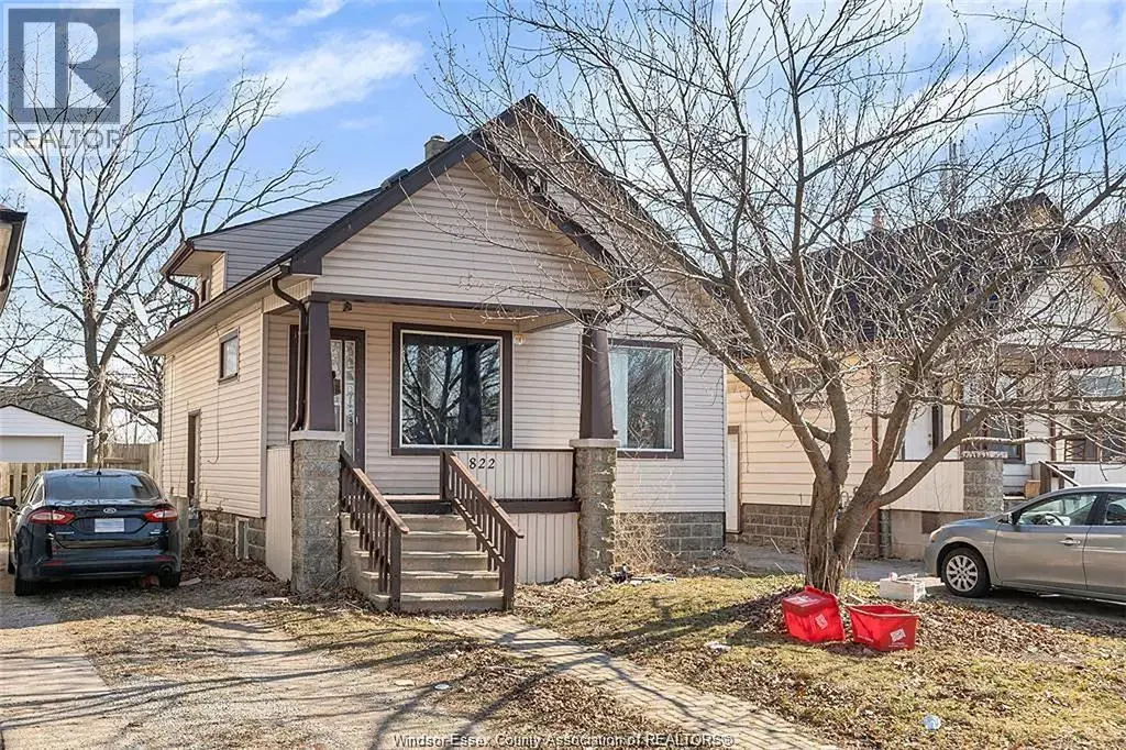 822 Partington Avenue, Windsor