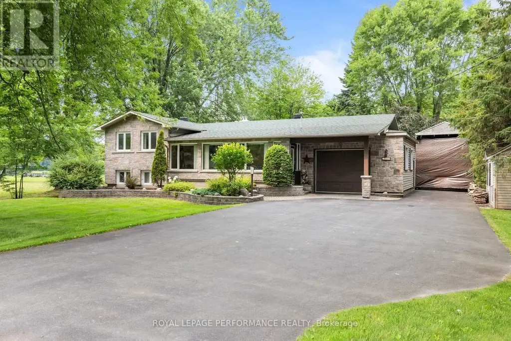 828 Principale Street, Casselman