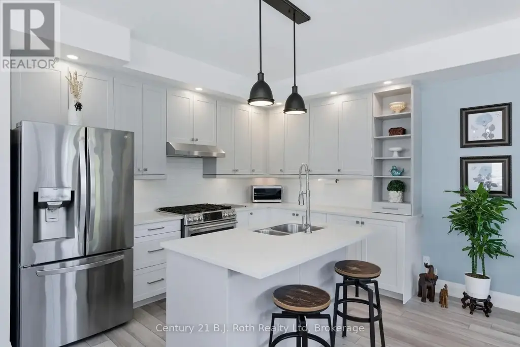 67 Discovery Trail, Midland