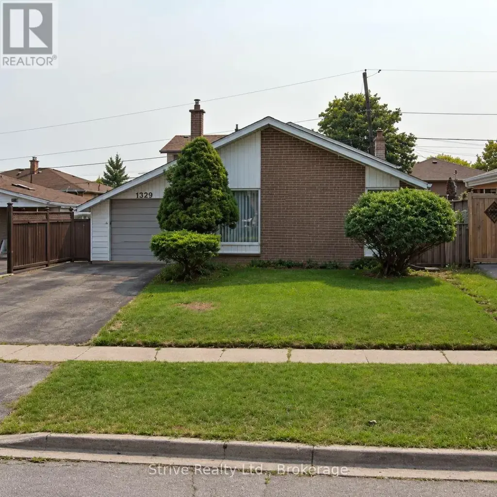 1329 Tatra Drive, Pickering (Bay Ridges)