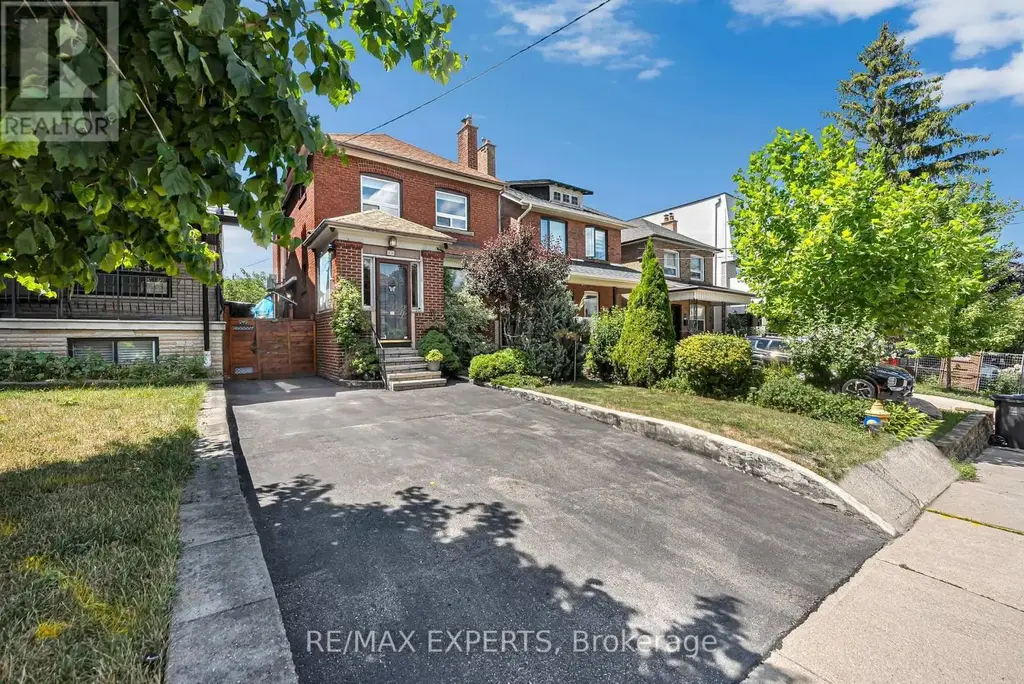 406 Lauder Avenue, Toronto (Oakwood Village)
