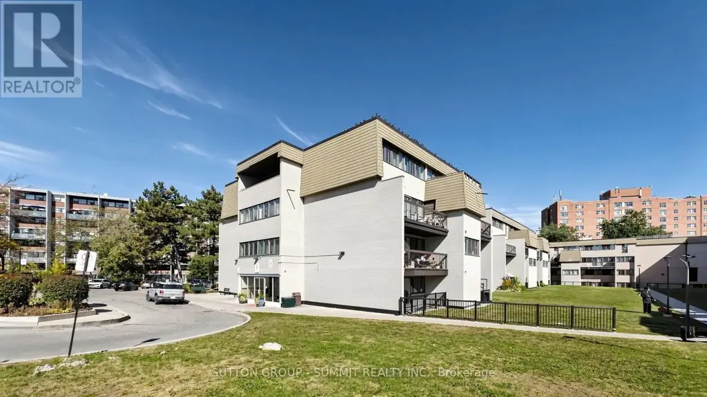 228 - 2095 Roche Court N, Mississauga (Sheridan)