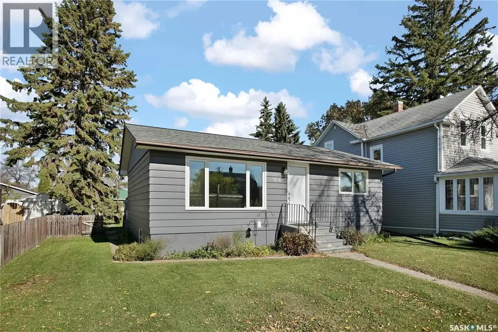 1014 5th Street, Rosthern