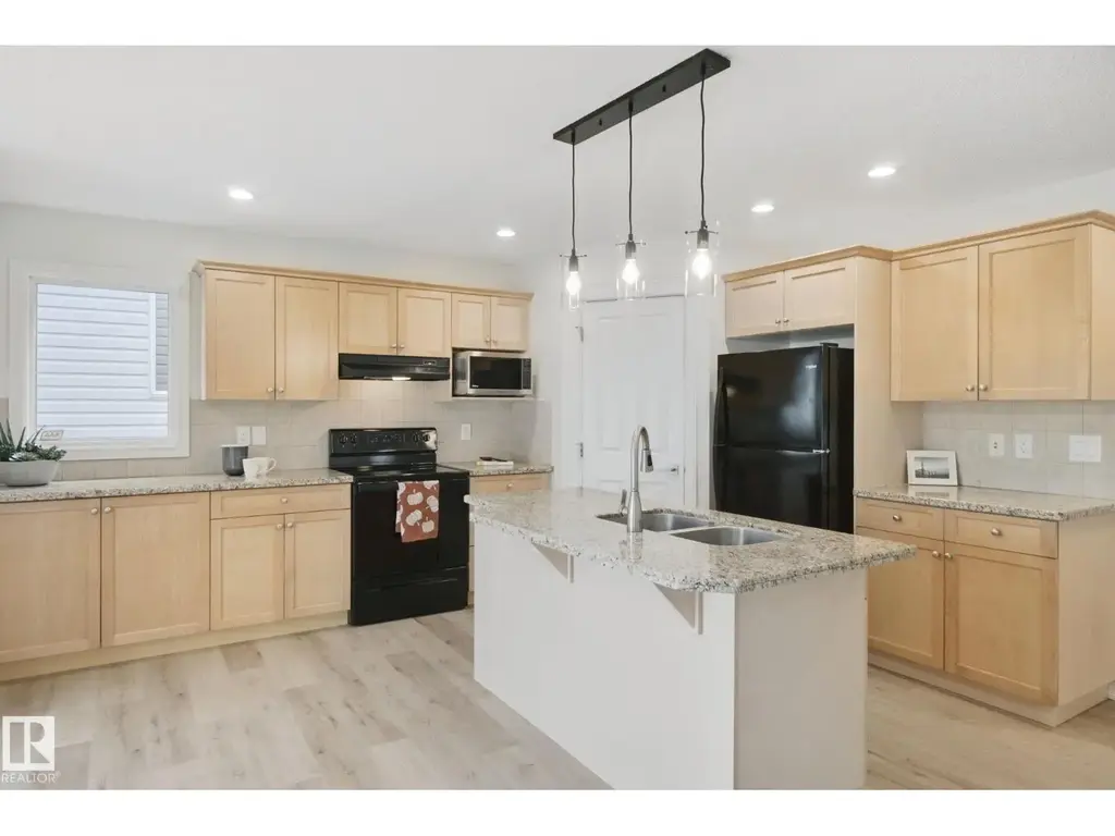 20420 56 Av Nw, Edmonton