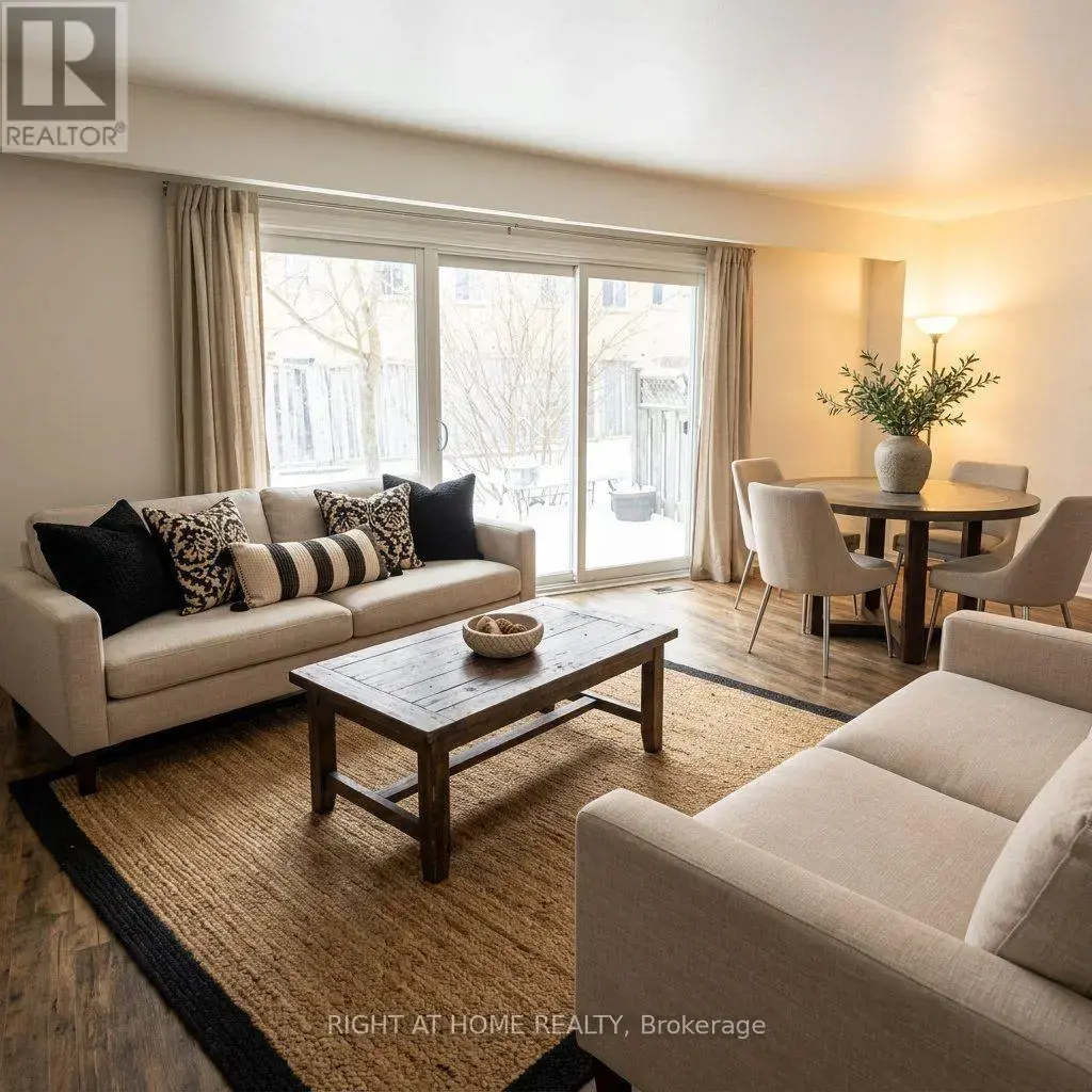 7 - 925 Bayly Street, Pickering (West Shore)