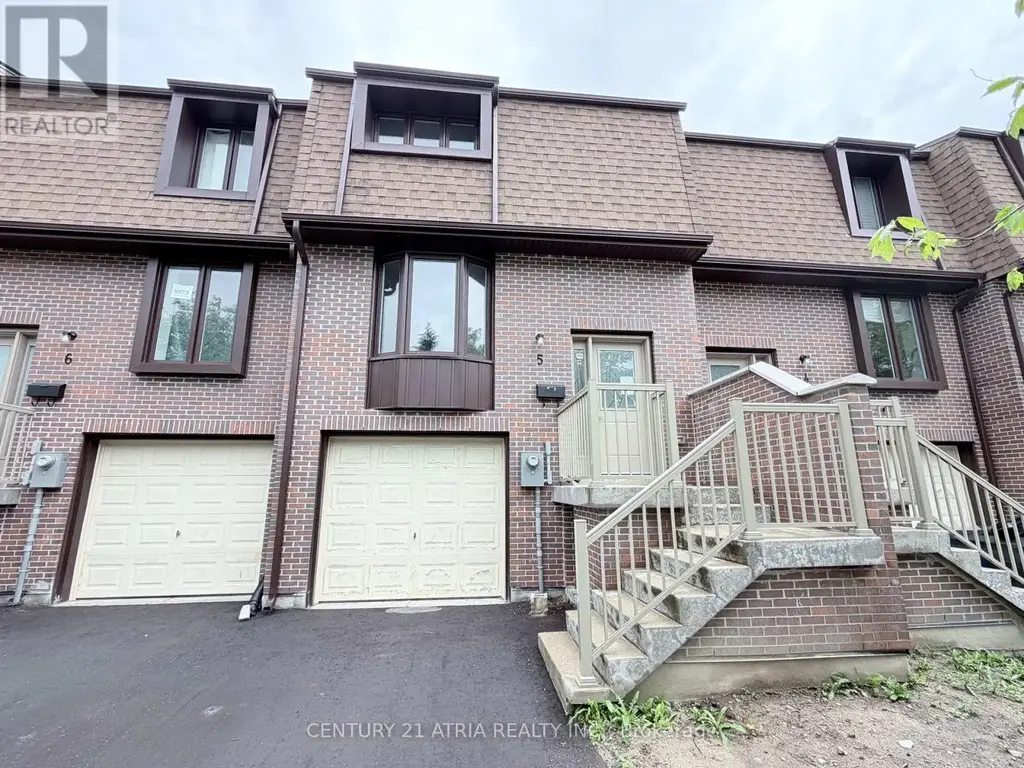 Unit 5 - 11 Plaisance Road, Richmond Hill (North Richvale)