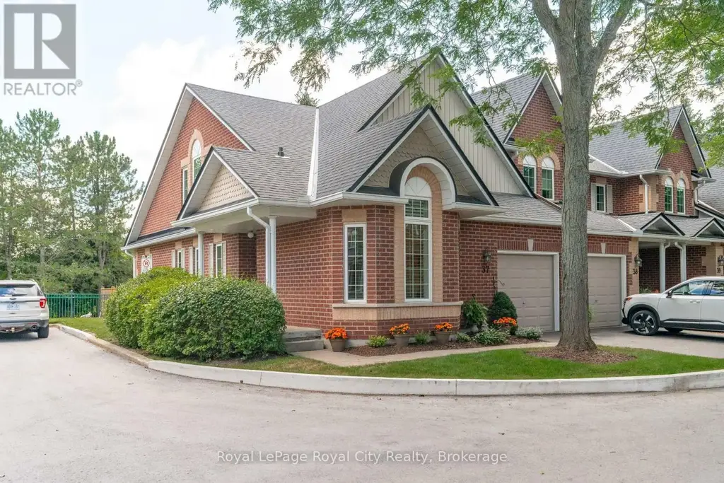 37 - 60 Ptarmigan Drive, Guelph (Kortright Hills)