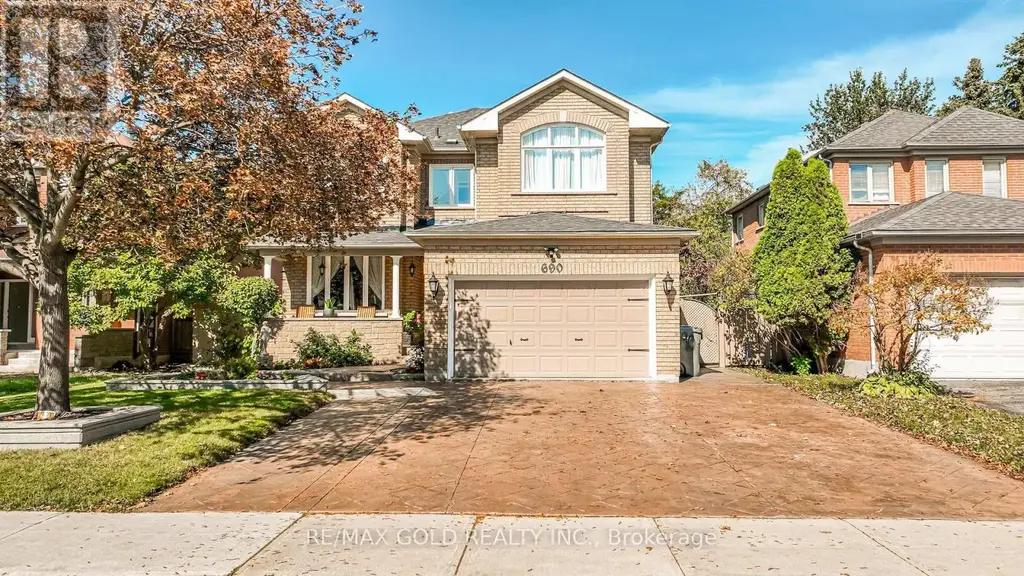 690 Peter Robertson Boulevard, Brampton (Sandringham-Wellington)