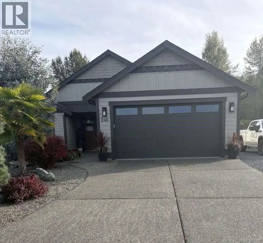 246 Lodgepole Dr, Parksville
