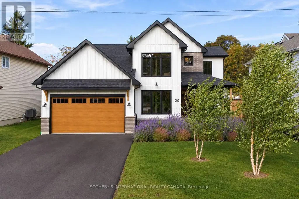 20 Harvey Street, Prince Edward County (Picton)