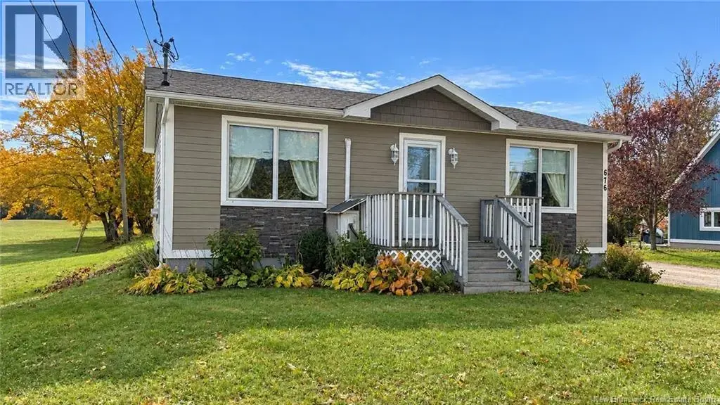 676 St-pierre O Boulevard, Caraquet