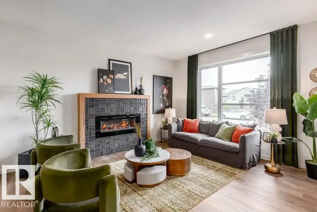 20907 25 Av Nw, Edmonton
