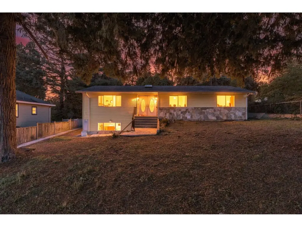 10032 122 Street, Surrey
