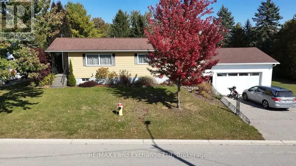 463 Wolsley Street, Huron-Kinloss (Lucknow)