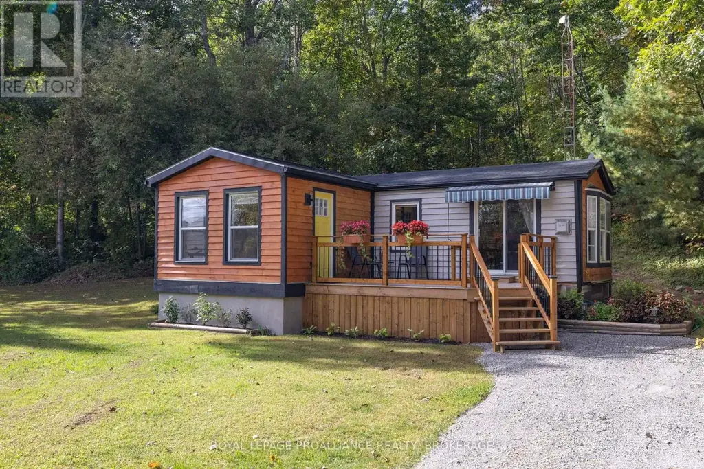 106 Old River Road, Leeds and the Thousand Islands