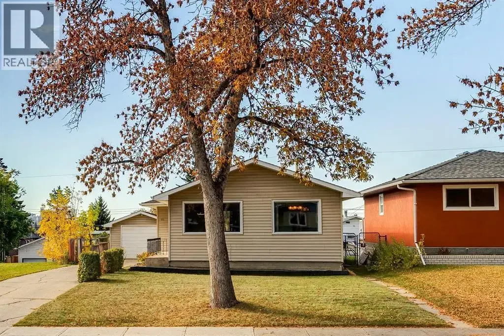 911 17a Street Ne, Calgary
