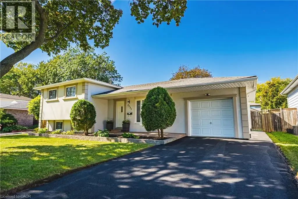 2231 Urwin Crescent, Oakville