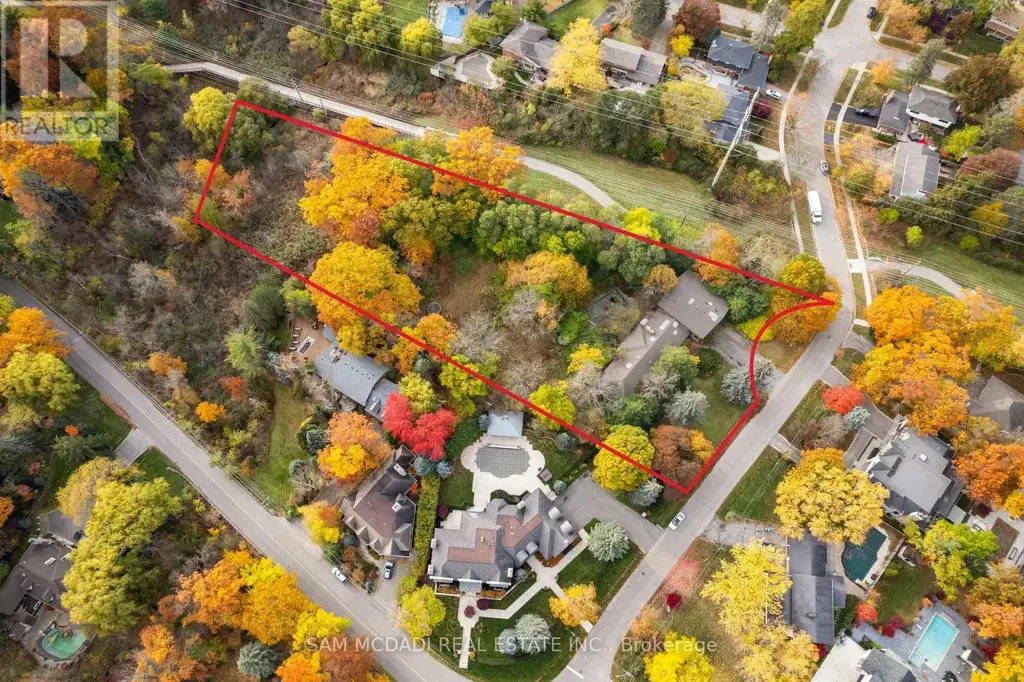 1310 Ravine Drive, Mississauga (Lorne Park)