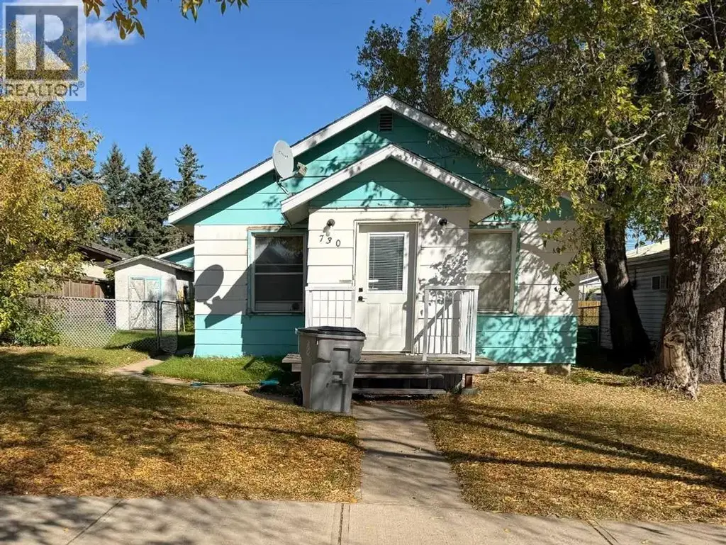 730 6 Avenue, Wainwright