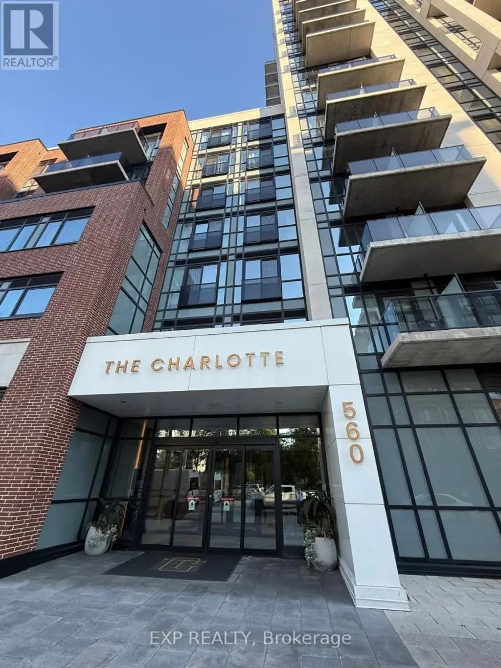701 - 560 Rideau Street, Ottawa