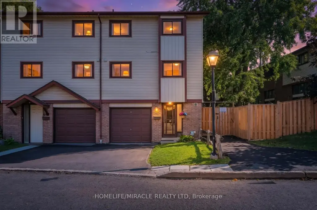 63 Mccallum Court, Brampton (Queen Street Corridor)