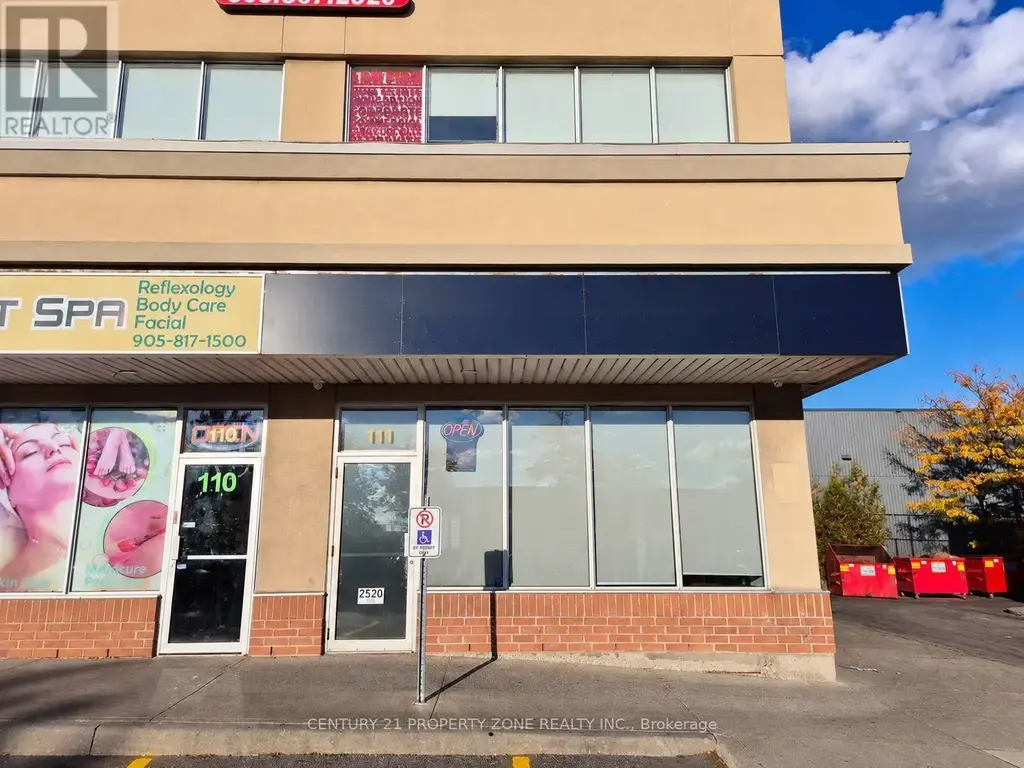 808 Britannia Road, Mississauga (East Credit)