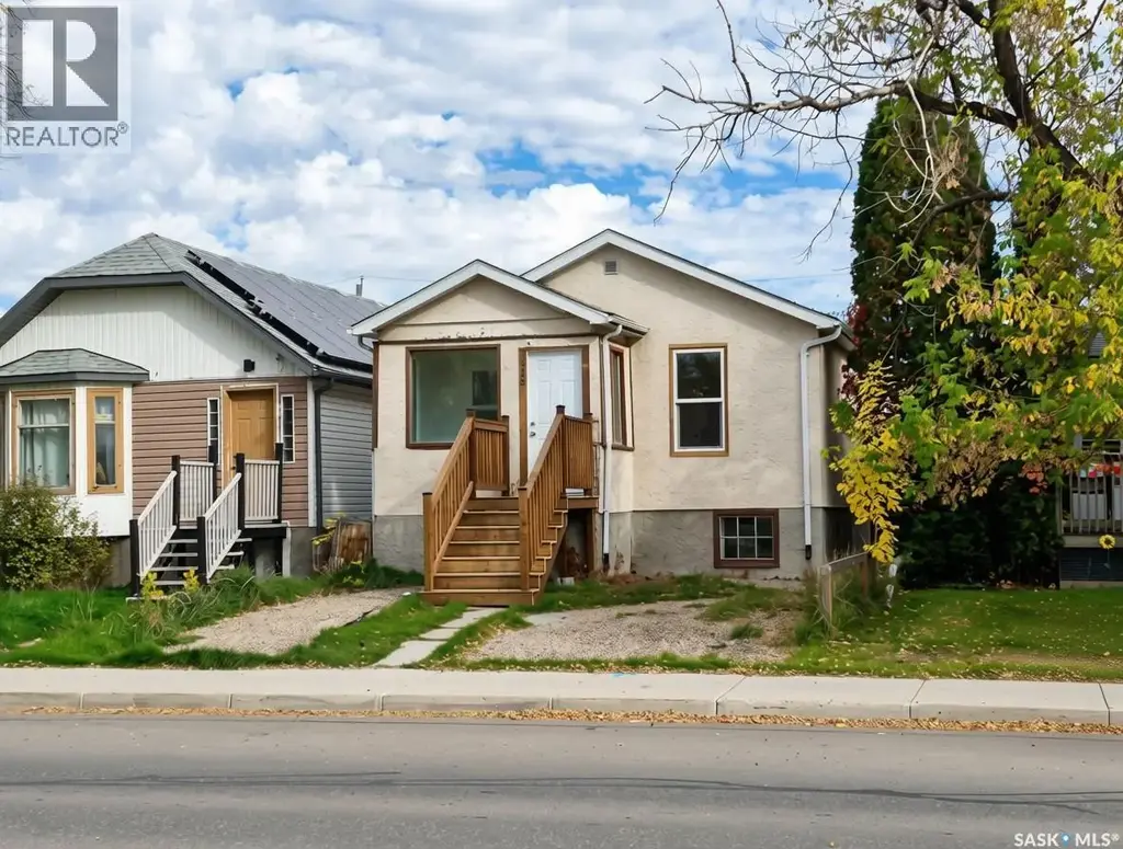 815 Elphinstone Street, Regina