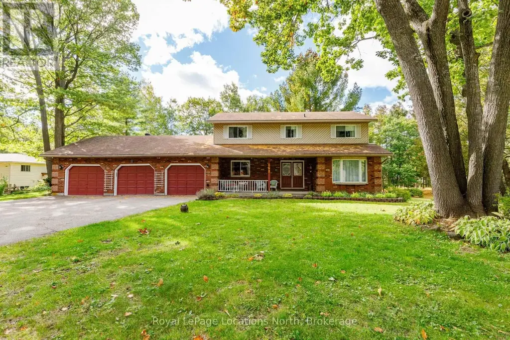 162 Christopher Avenue, Wasaga Beach