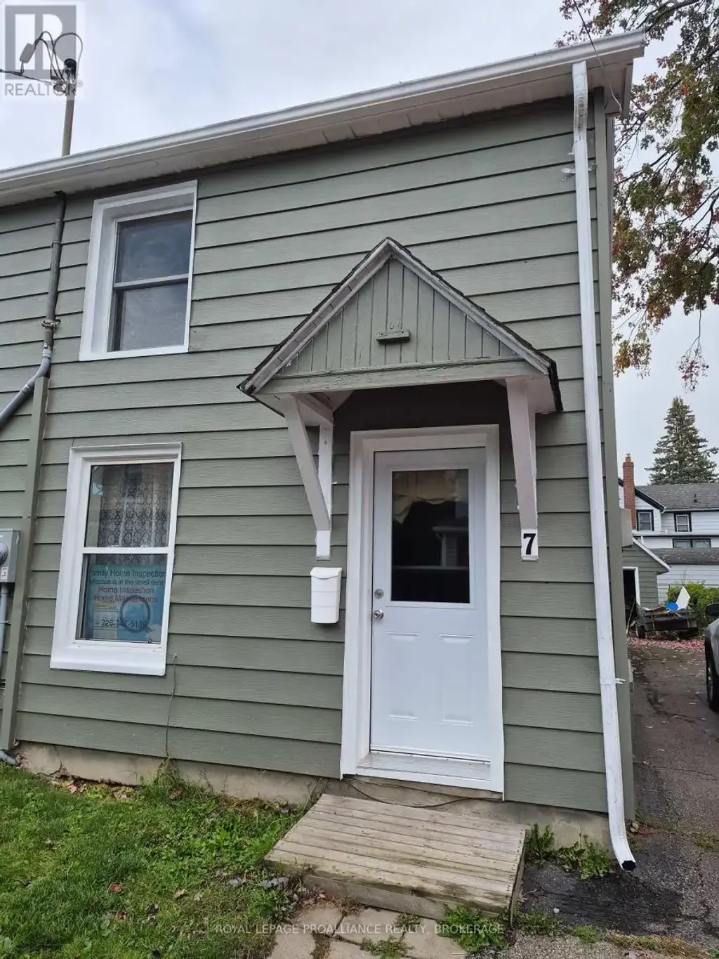 7 Dales Avenue, Brockville