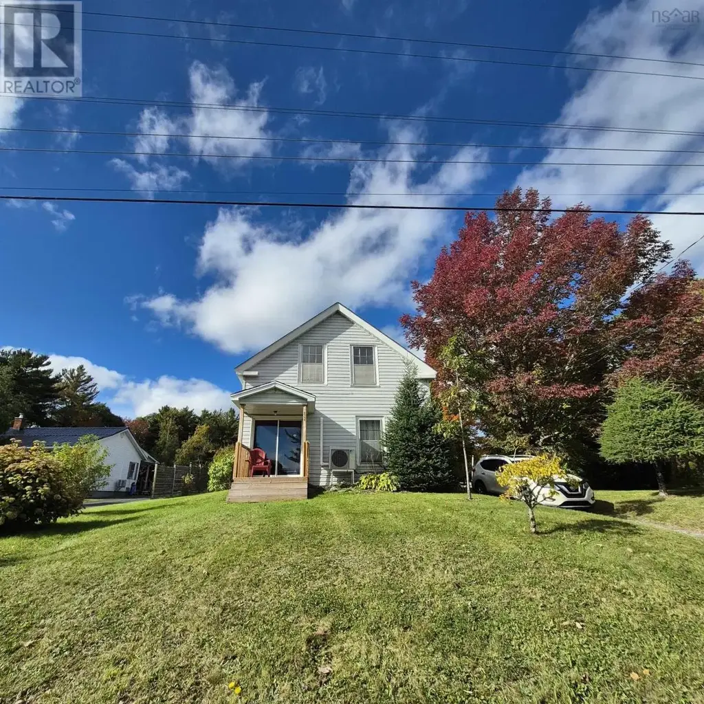 9794 Highway 8, Caledonia