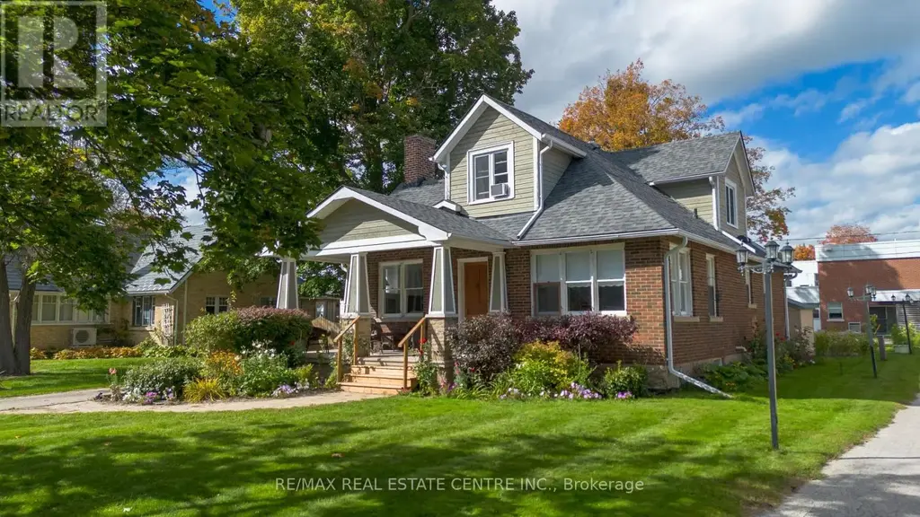 314 Main Street E, Shelburne
