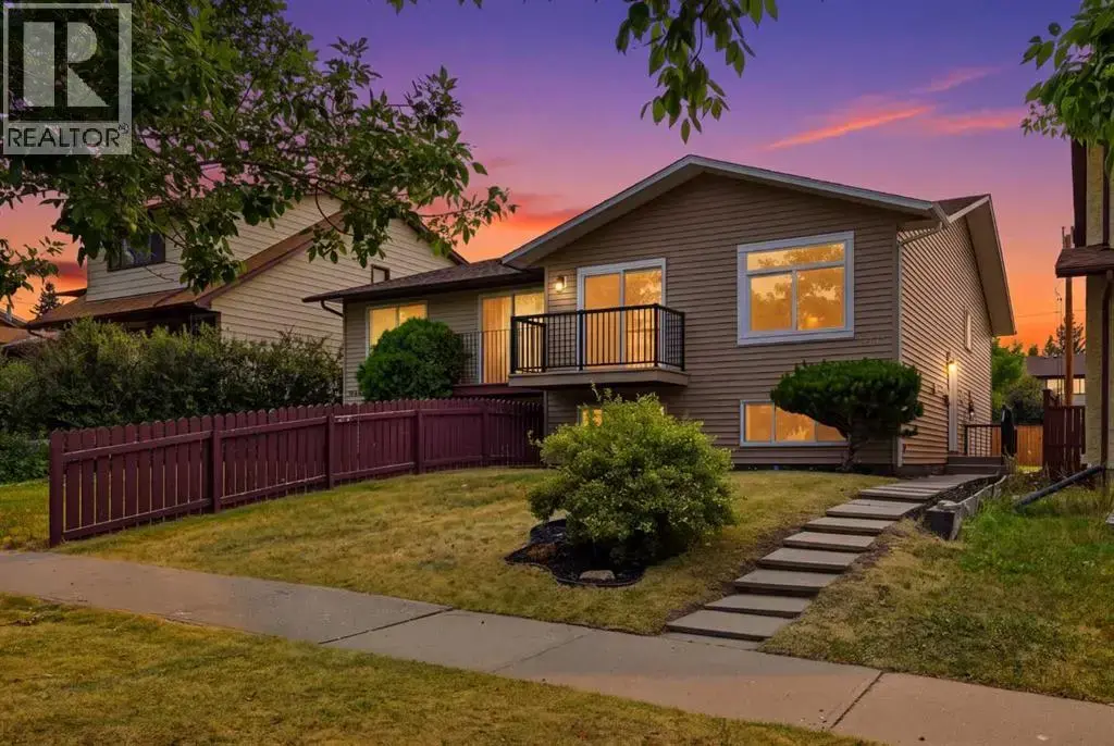 1387 Berkley Drive Nw, Calgary
