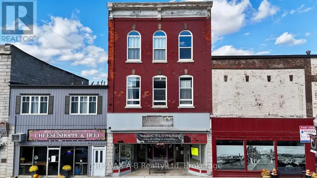 123 Queen Street E, St. Marys
