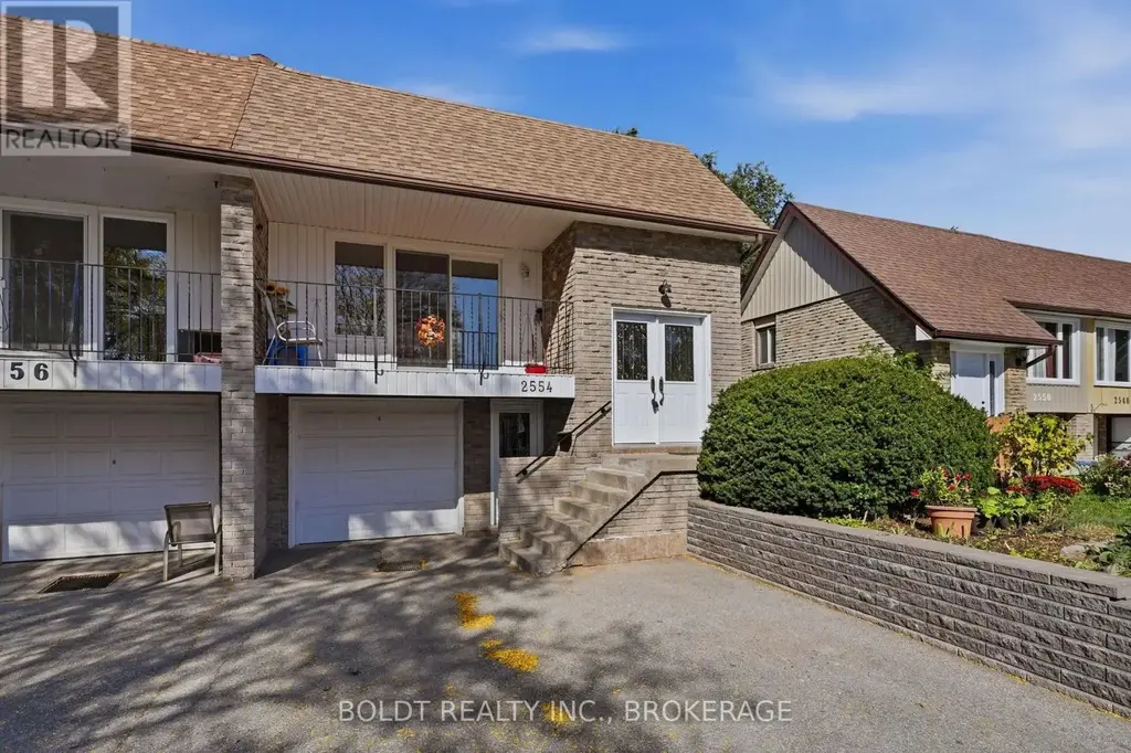 2554 Cobbinshaw Circle, Mississauga (Meadowvale)