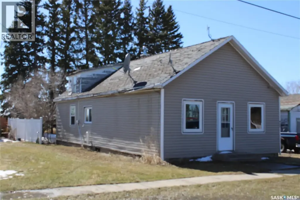 407 1st Avenue, Gerald