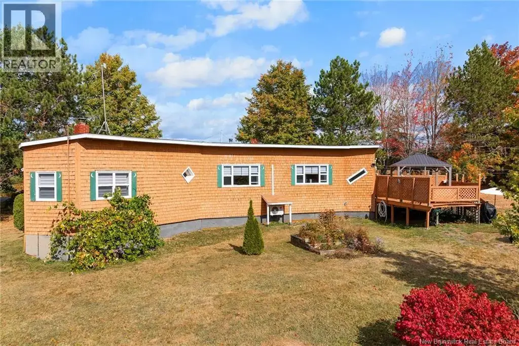 1520 Cox Point Road, Cumberland Bay