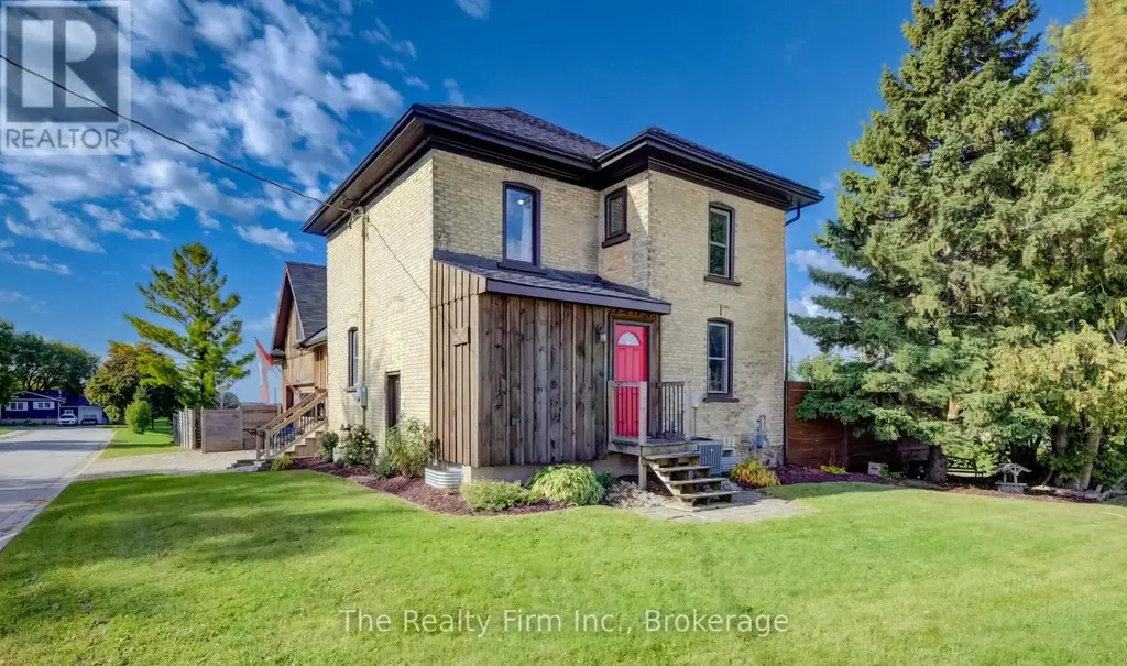 27 Mill St Street W, Perth East (Milverton)