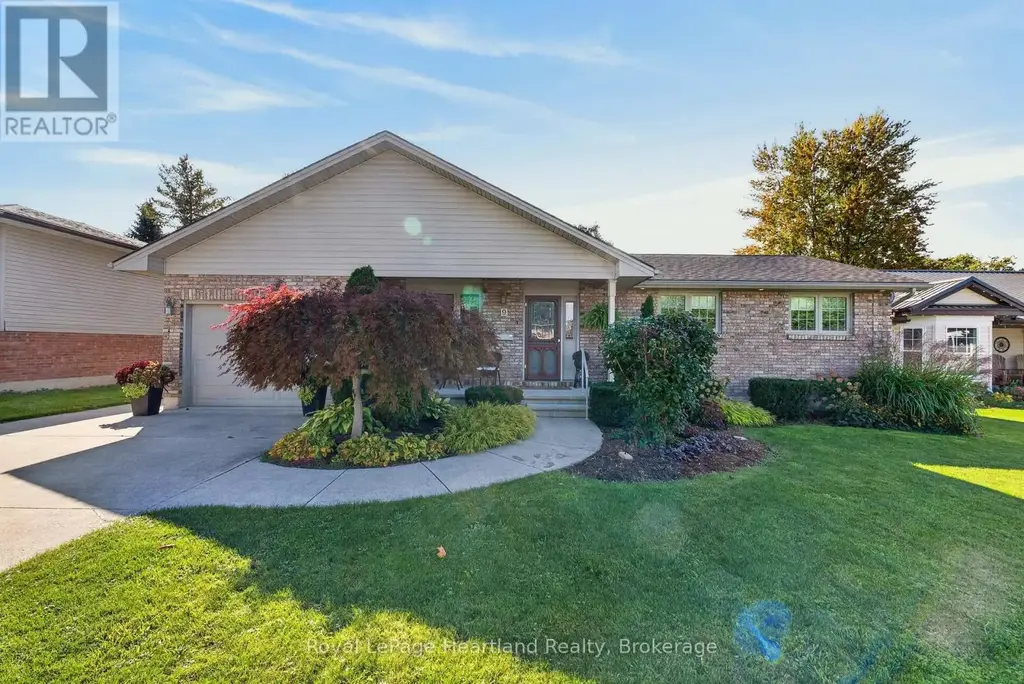 9 Sherwood Crescent, South Huron (Exeter)