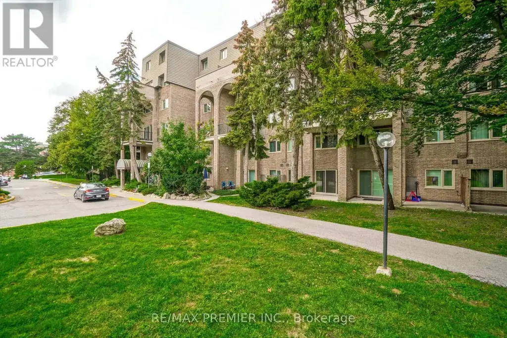 345 - 4005 Don Mills Road, Toronto (Hillcrest Village)
