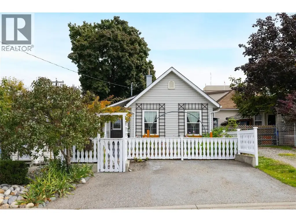 2213 33 Street, Vernon