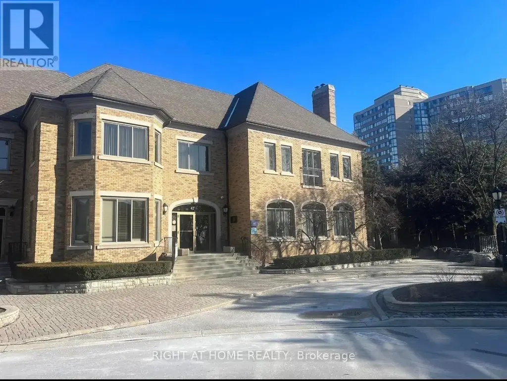 100 - 4275 Village Centre Court, Mississauga (City Centre)