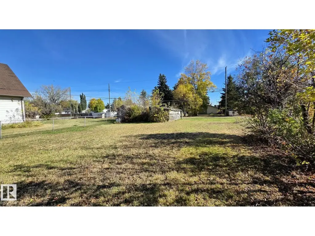 5521 49 St, Vegreville