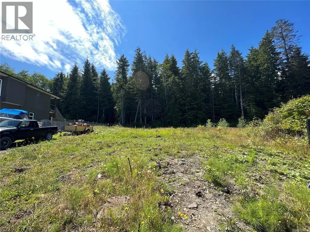 6250 Hunt St, Port Hardy