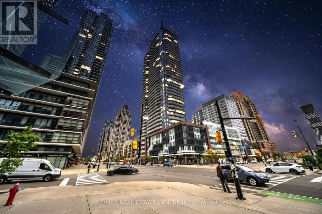 3803 - 4065 Confederation Parkway N, Mississauga (City Centre)