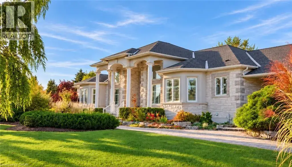 1194 Hunt Club Road, Cambridge