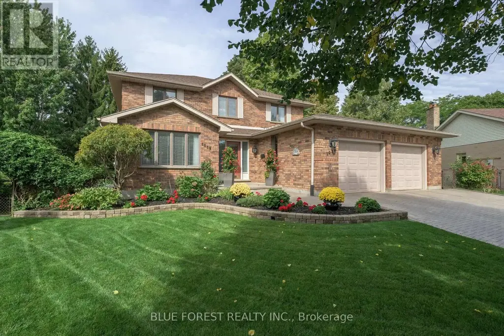 1039 Country Club Court, London South (South Q)