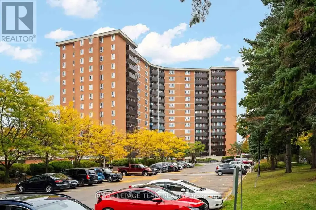 409 - 2000 Jasmine Crescent, Ottawa