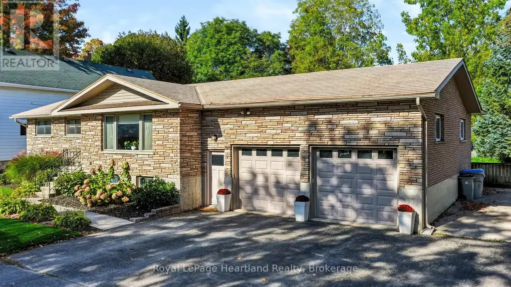 107 Mary Street, Central Huron (Clinton)